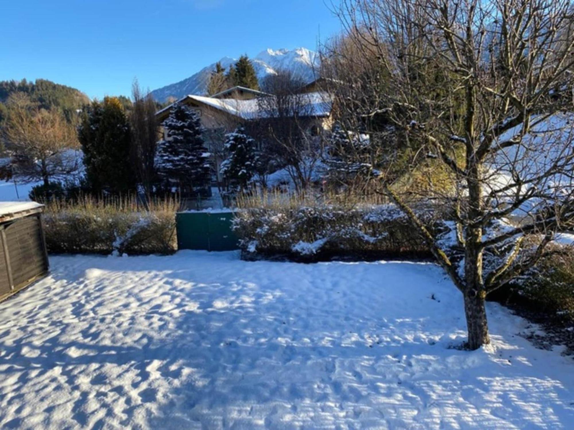Quaint Mansion Near Ski Bus In Goldegg Bagian luar foto