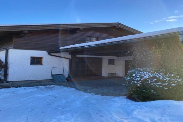 Quaint Mansion Near Ski Bus In Goldegg Bagian luar foto