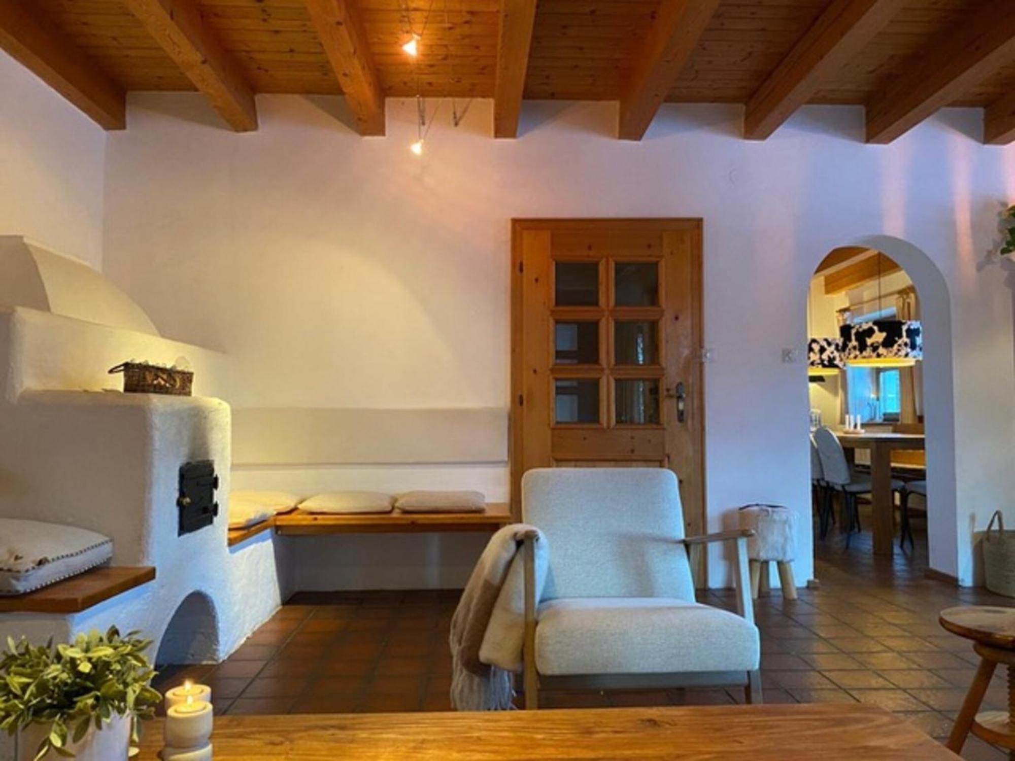 Quaint Mansion Near Ski Bus In Goldegg Bagian luar foto