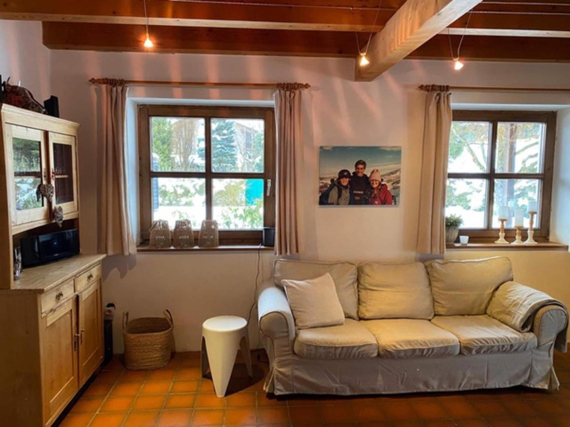 Quaint Mansion Near Ski Bus In Goldegg Bagian luar foto